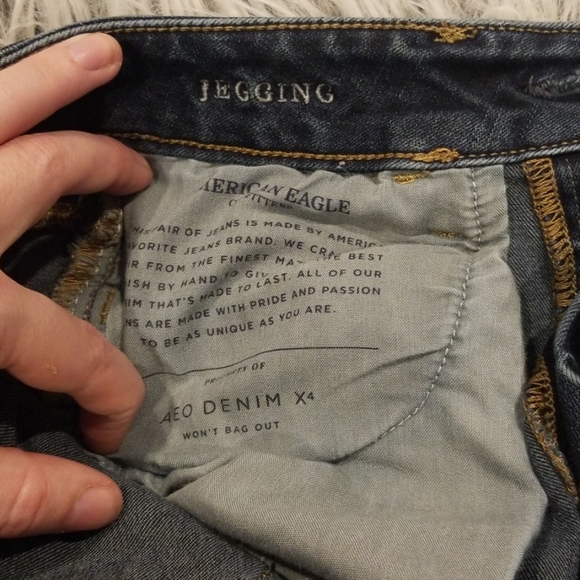 Dark Wash Skinny Jeggings w/ Super Stretch X4 - Picture 5 of 7